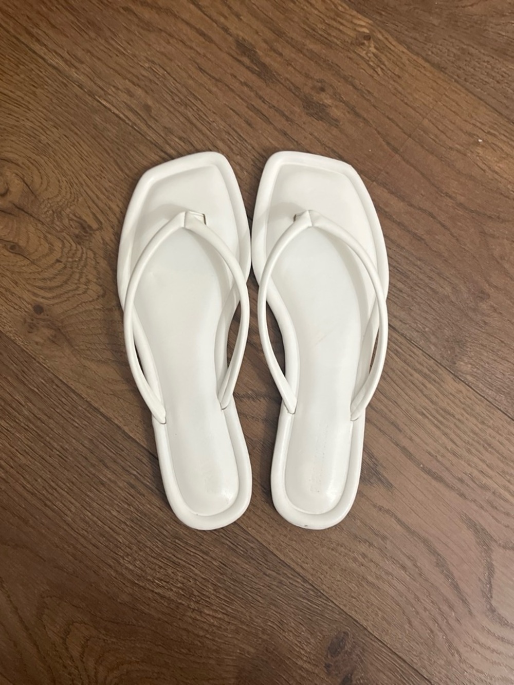 White Square Toe Thong Sandals | Minimalist Summer Flip Flops | Women's Size 10